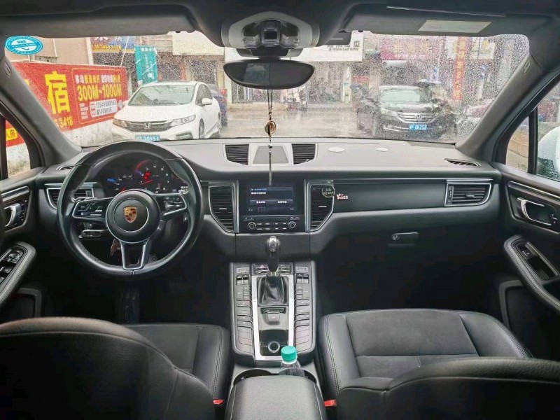 珠海18年保时捷Macan6