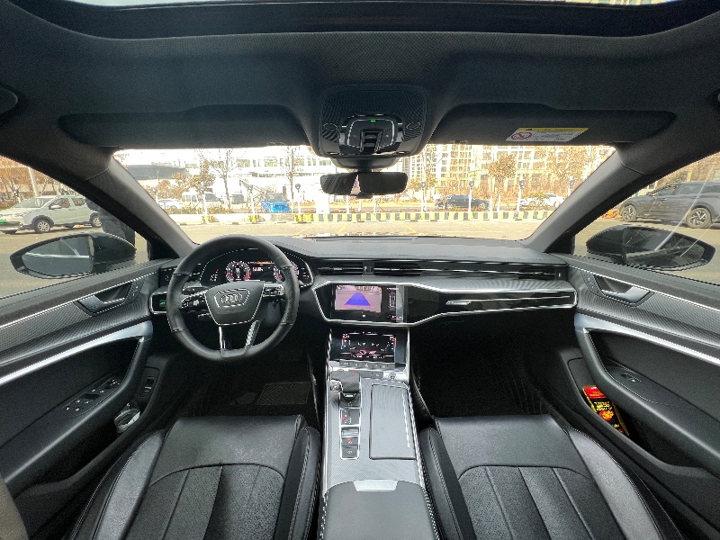 青岛21年奥迪A6L1