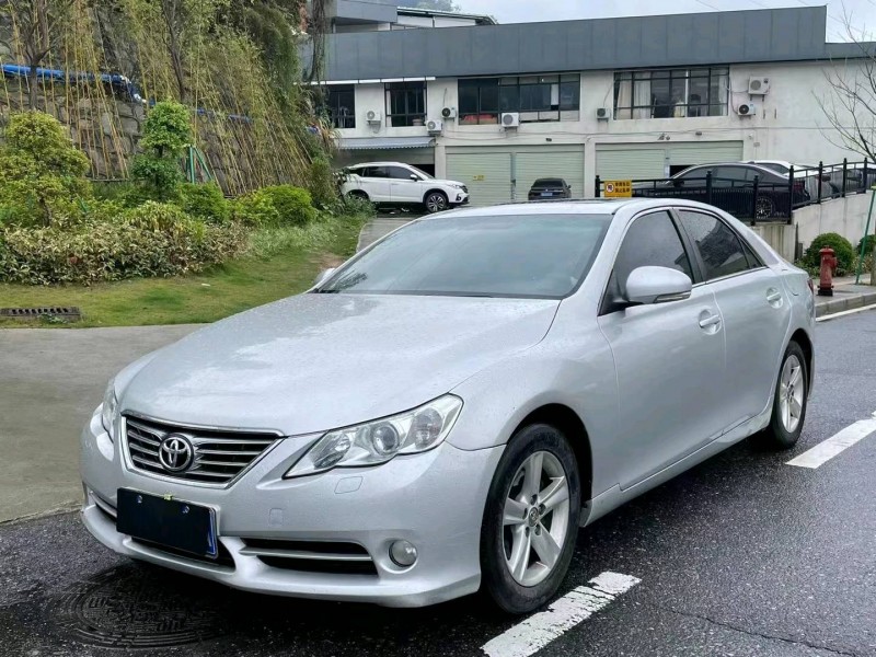广州11年丰田锐志3