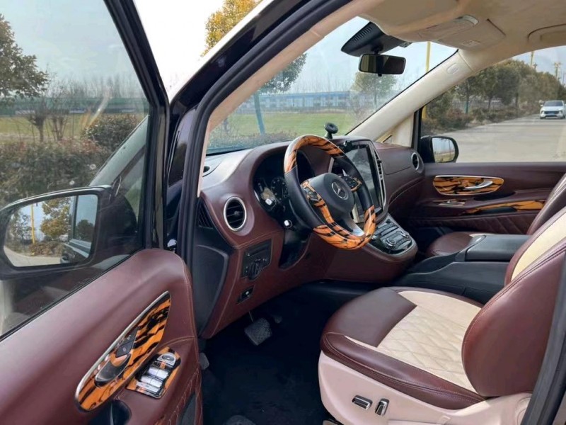 盐城19年奔驰威霆9