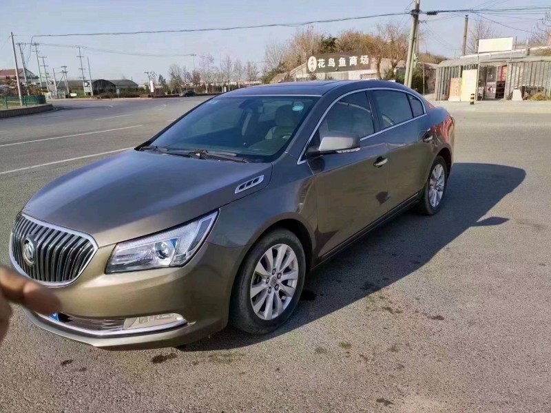 枣庄16年别克君越2