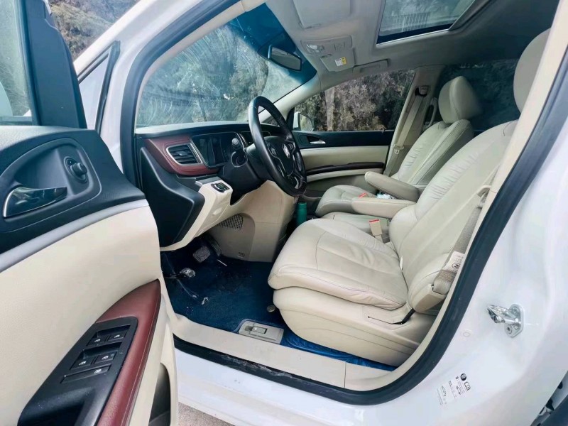 枣庄18年别克GL89