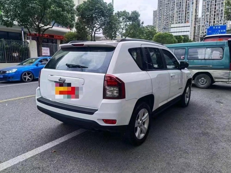 常州15年Jeep指南者7