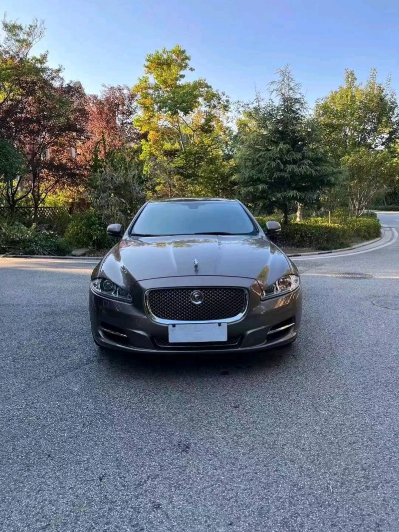 枣庄16年捷豹XJL1