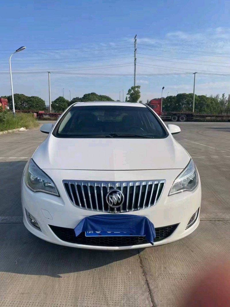 嘉兴14年别克英朗1