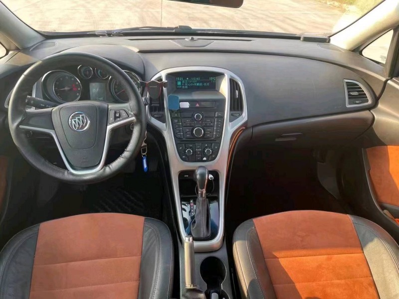 嘉兴14年别克英朗4