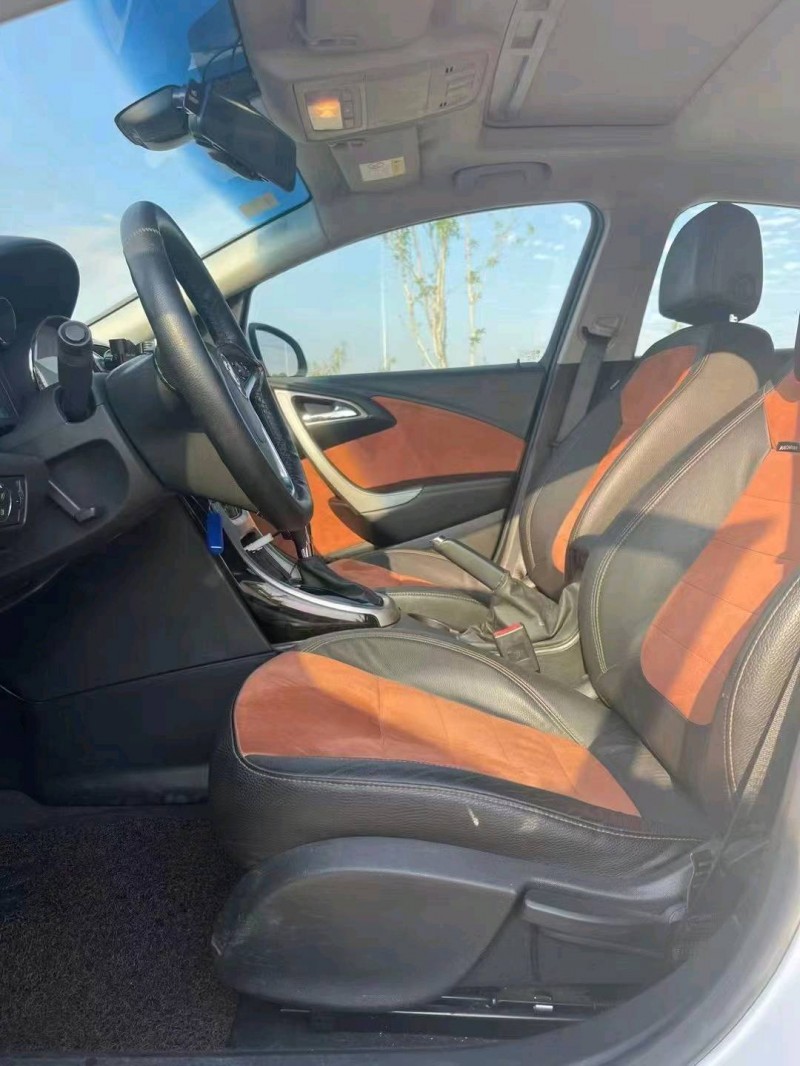 嘉兴14年别克英朗7