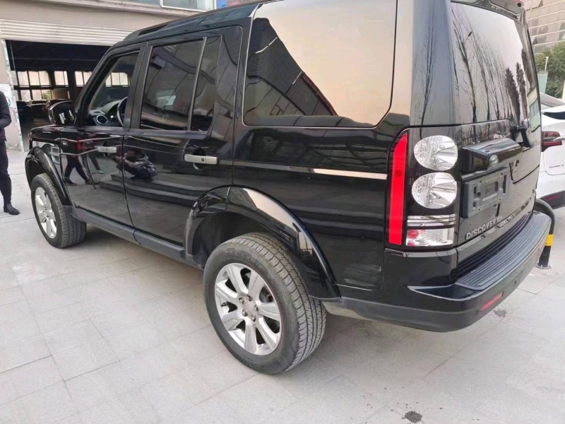 重庆15年路虎发现9