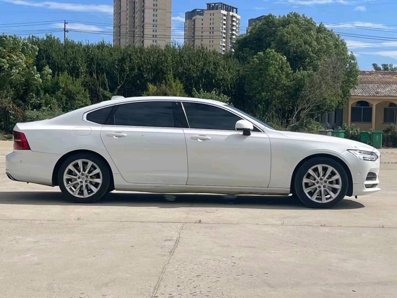 北京17年沃尔沃S907