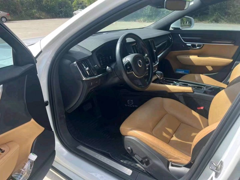 北京17年沃尔沃S905