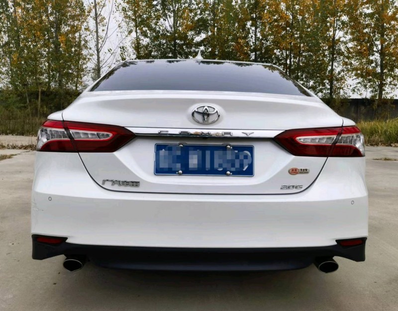 北京21年丰田凯美瑞3