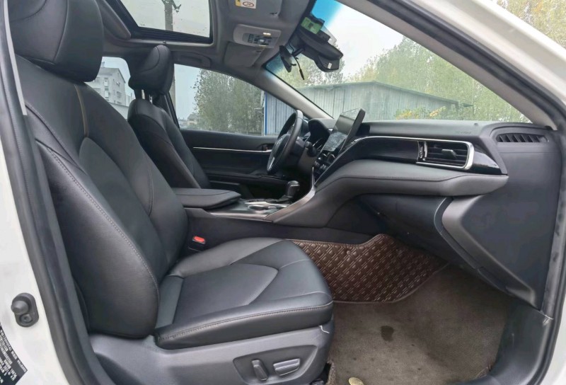 北京21年丰田凯美瑞1