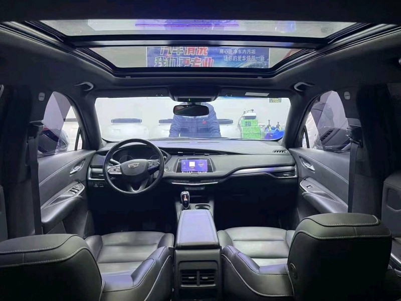 邯郸20年凯迪拉克XT45