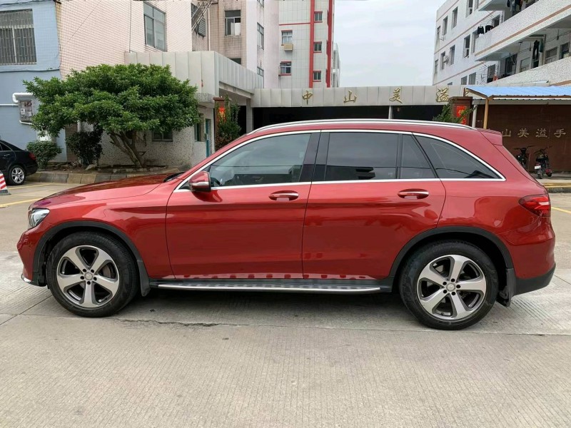 中山17年奔驰GLC3