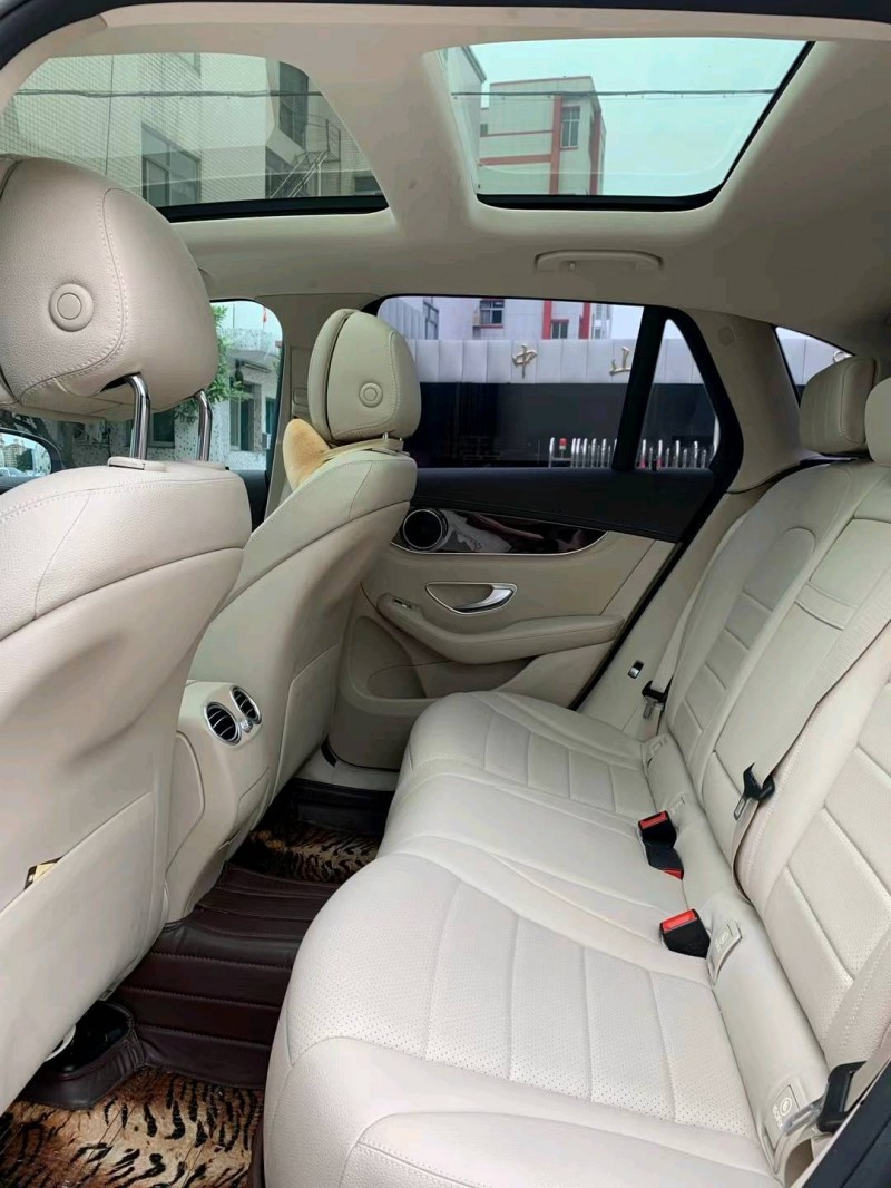 中山17年奔驰GLC7