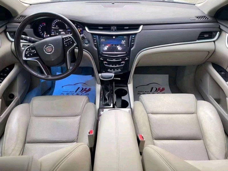 邯郸13年凯迪拉克XTS3