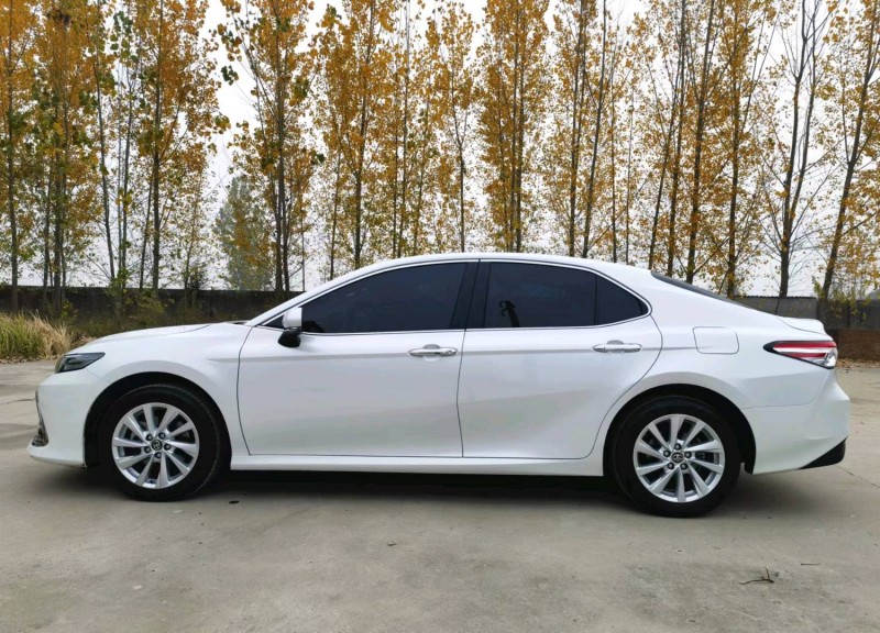 北京21年丰田凯美瑞5