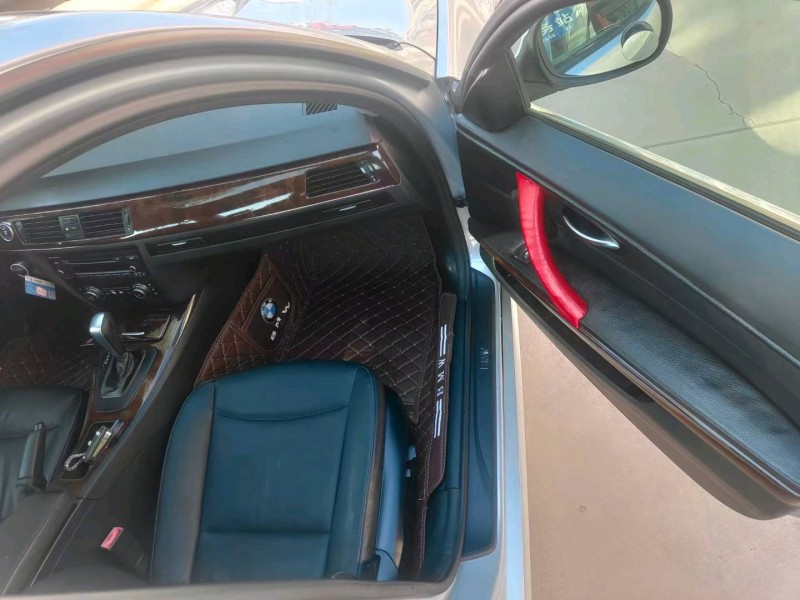 保定11年宝马3系8