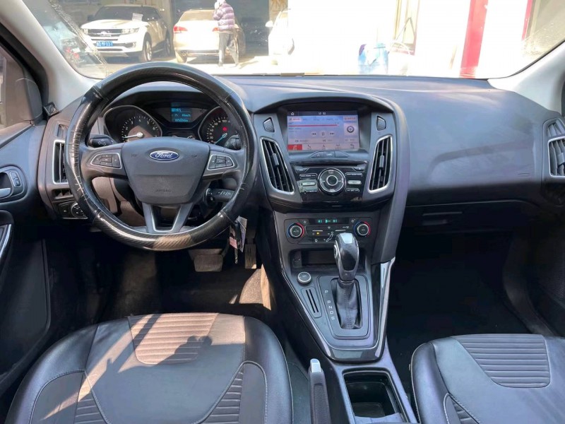 保定17年福特福克斯5