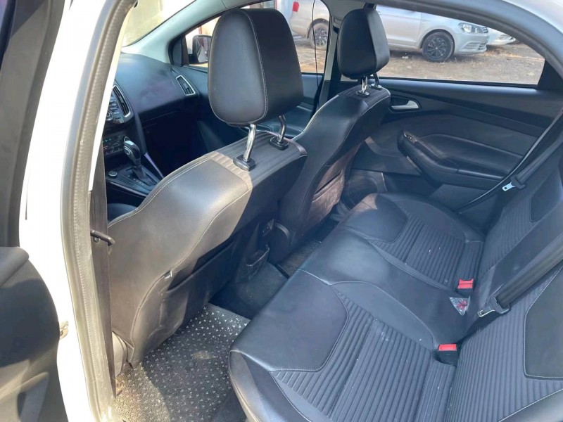 保定17年福特福克斯7