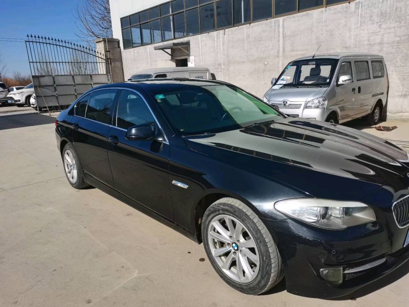 保定12年宝马5系3