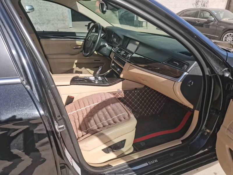 保定12年宝马5系5