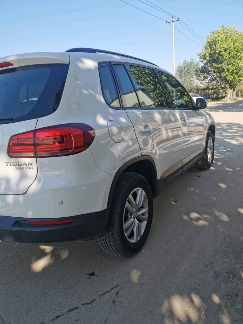 保定16年大众途观8