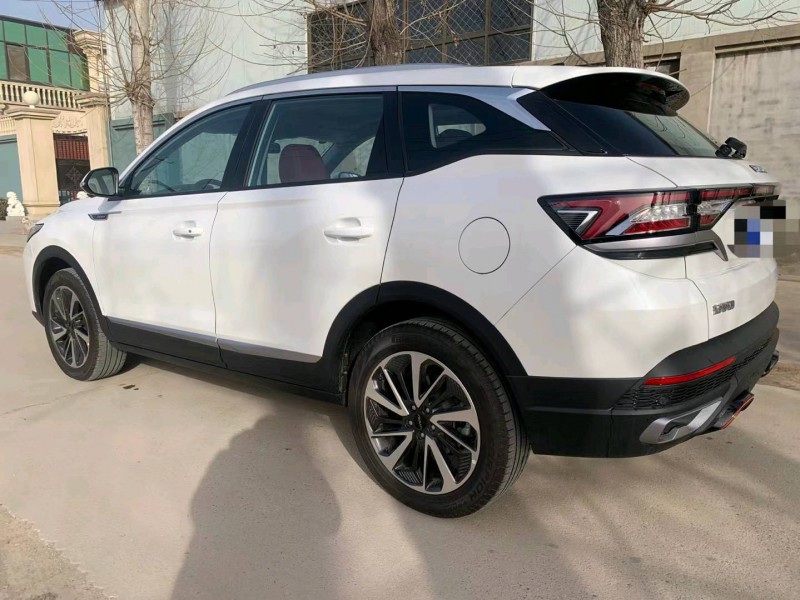 保定23年东风AX7pro5