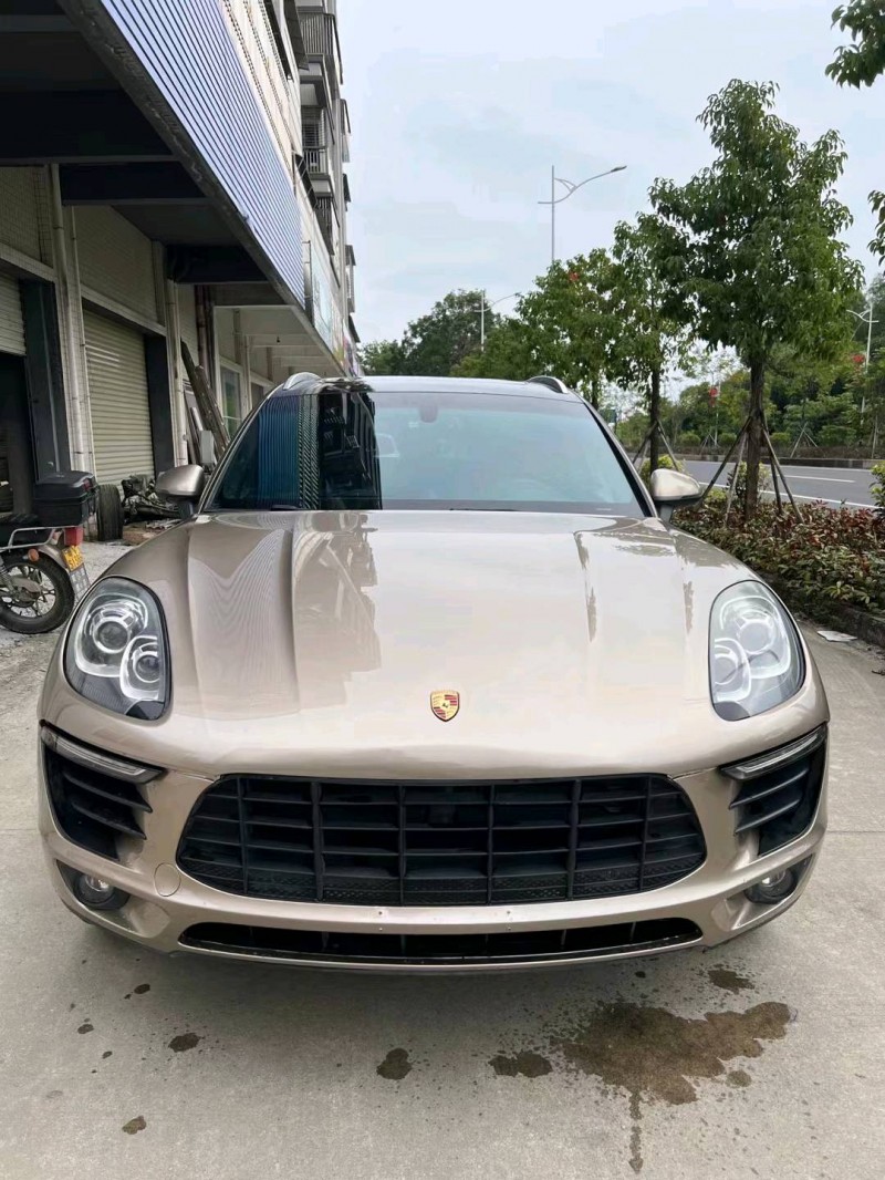 广州14年保时捷Macan1
