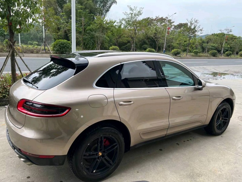 广州14年保时捷Macan3
