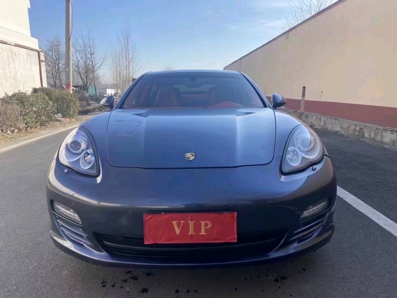 济南11年保时捷帕拉梅拉9