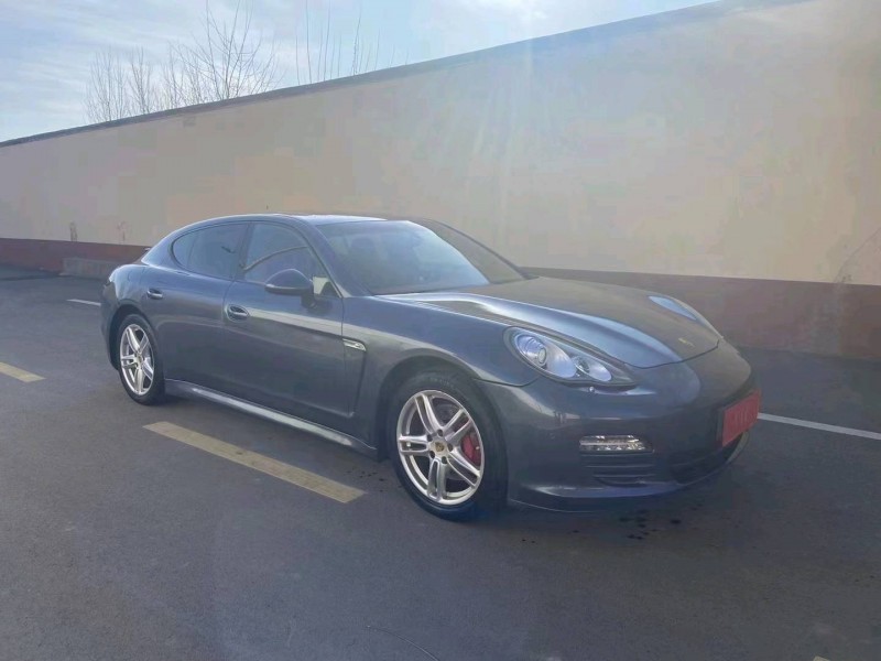 济南11年保时捷帕拉梅拉7