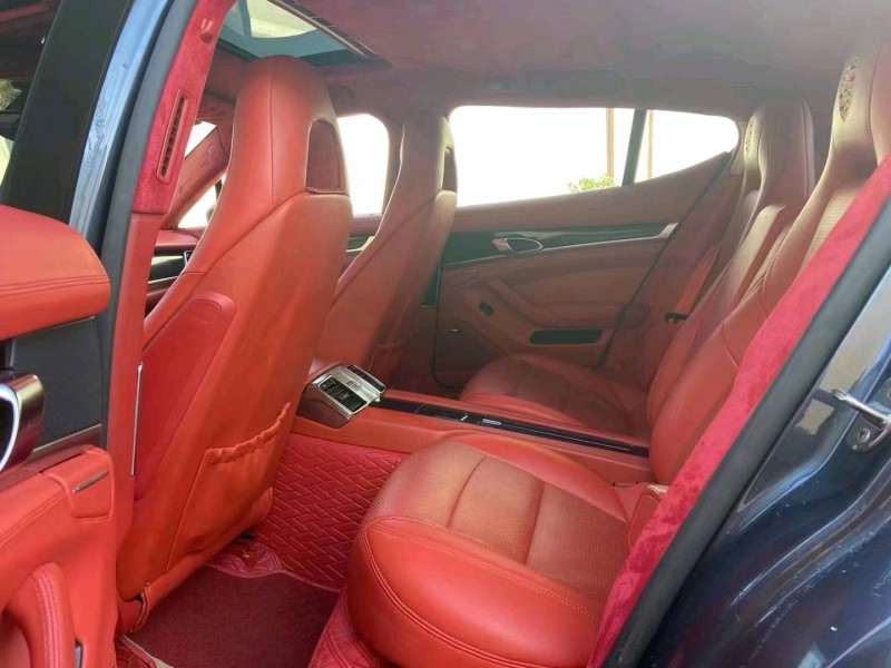 济南11年保时捷帕拉梅拉3