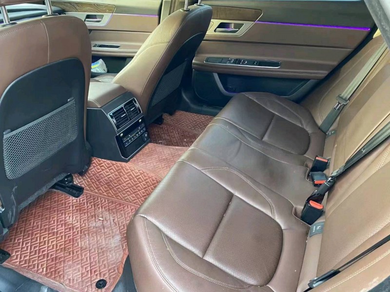 保定18年捷豹XFL7