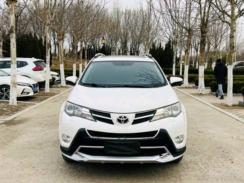 聊城14年丰田RAV4荣放1