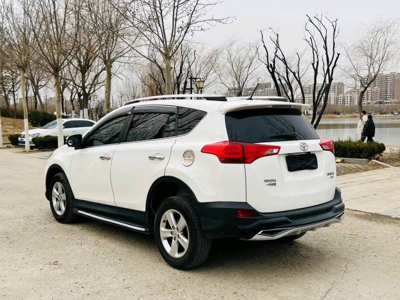 聊城14年丰田RAV4荣放7