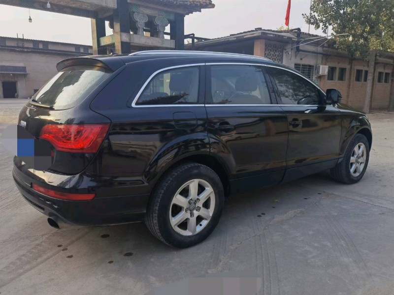 保定13年奥迪Q75