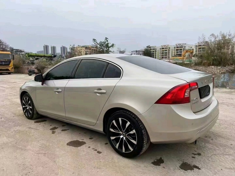梧州20年沃尔沃S60L9