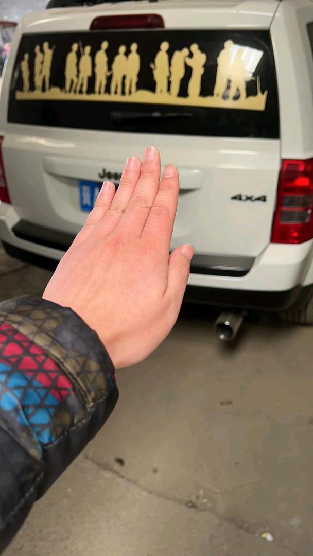 石家庄13年Jeep自由客4