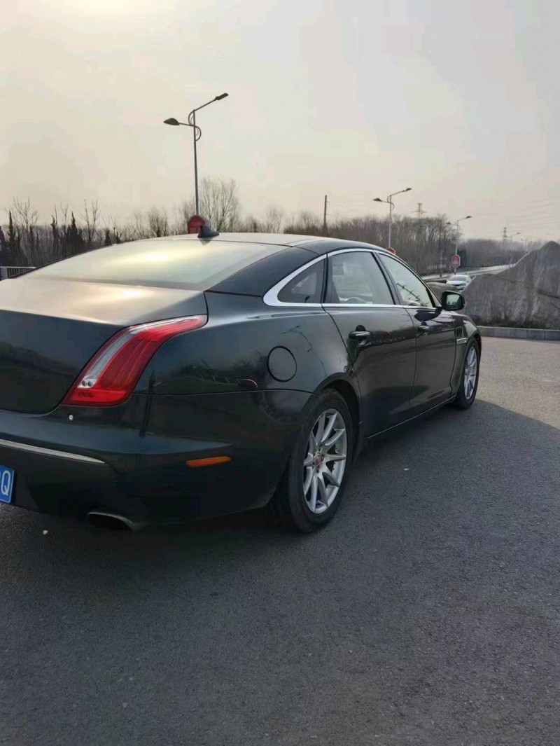 枣庄13年捷豹XJL7