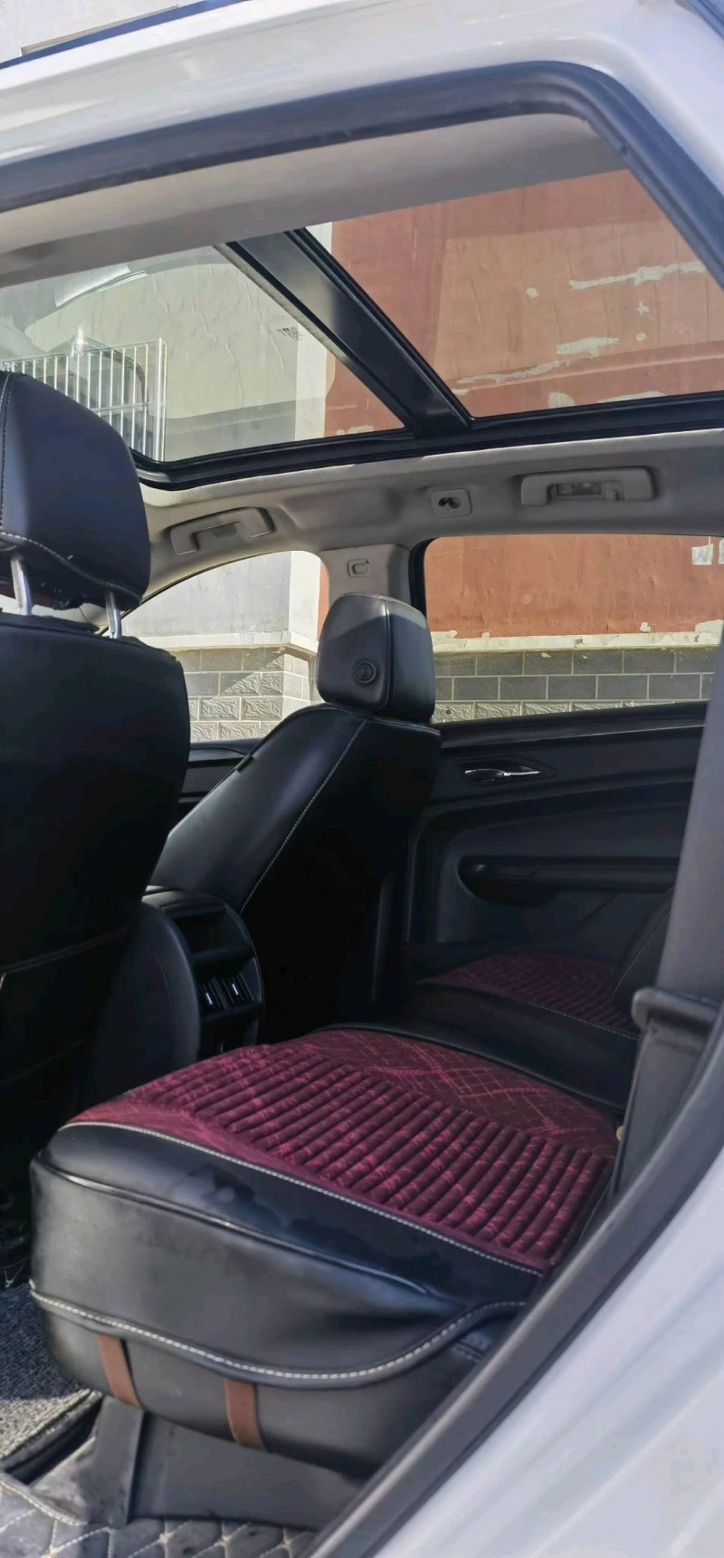 邯郸13年凯迪拉克SRX5