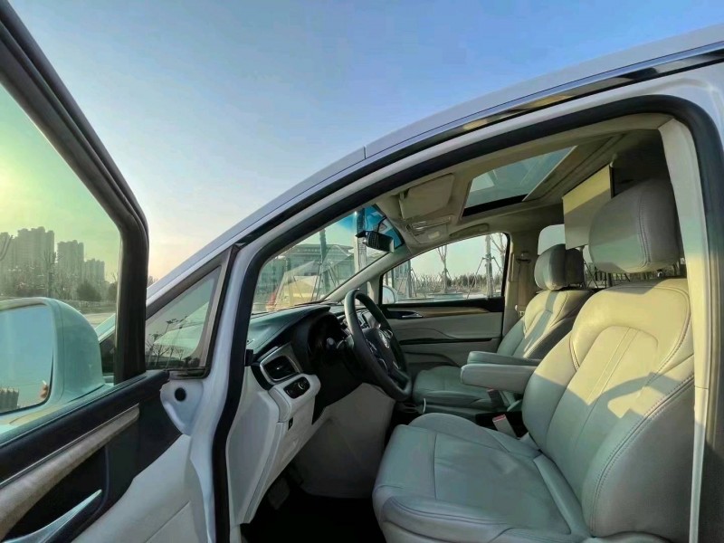 邯郸17年别克GL87