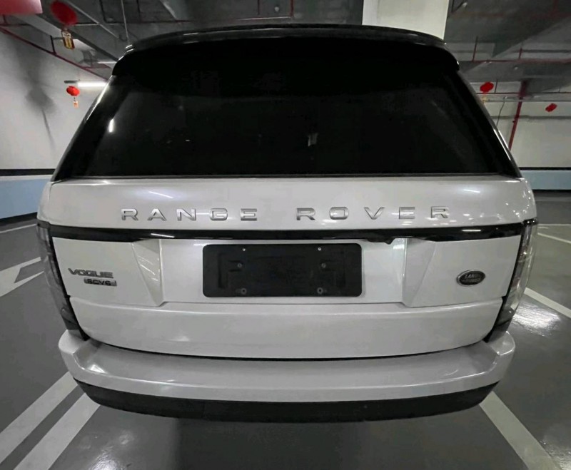 广州17年路虎揽胜行政9