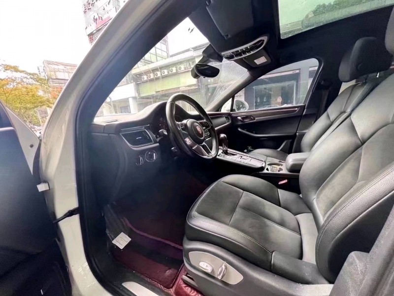 嘉兴16年保时捷Macan4