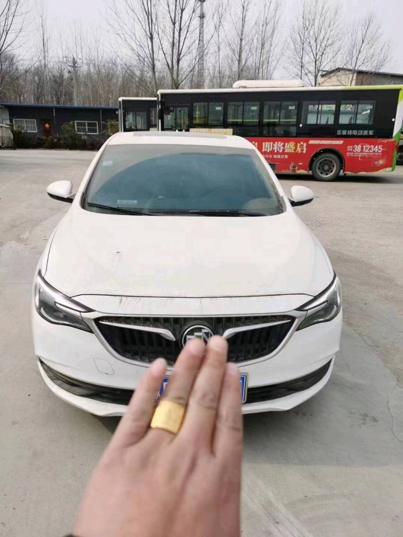 北京19年别克英朗1