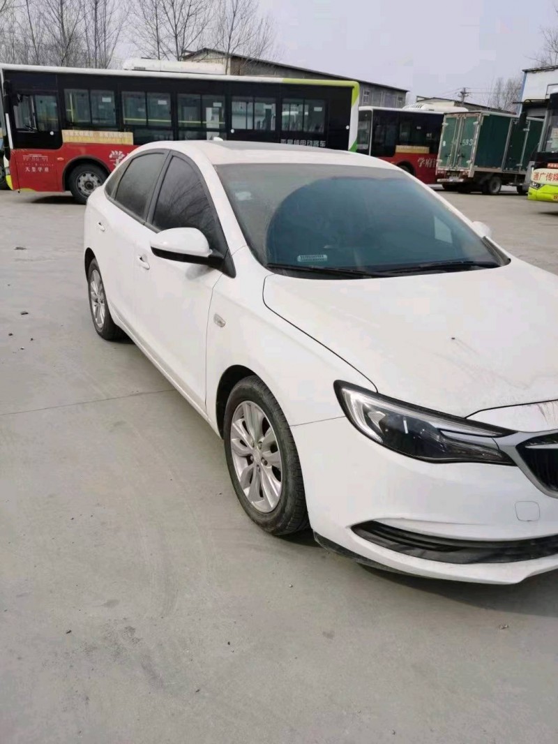 北京19年别克英朗3