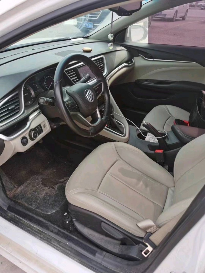 北京19年别克英朗5