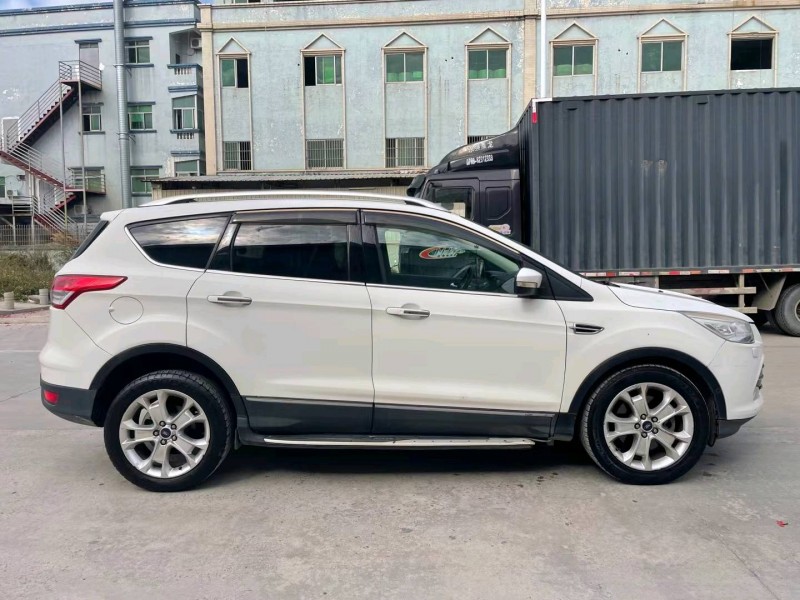 东莞15年福特翼虎7