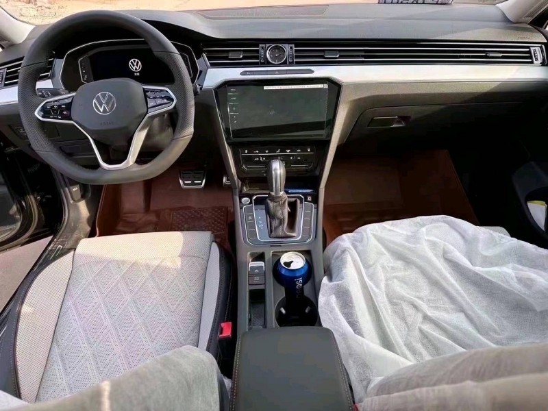 邯郸23年大众迈腾5