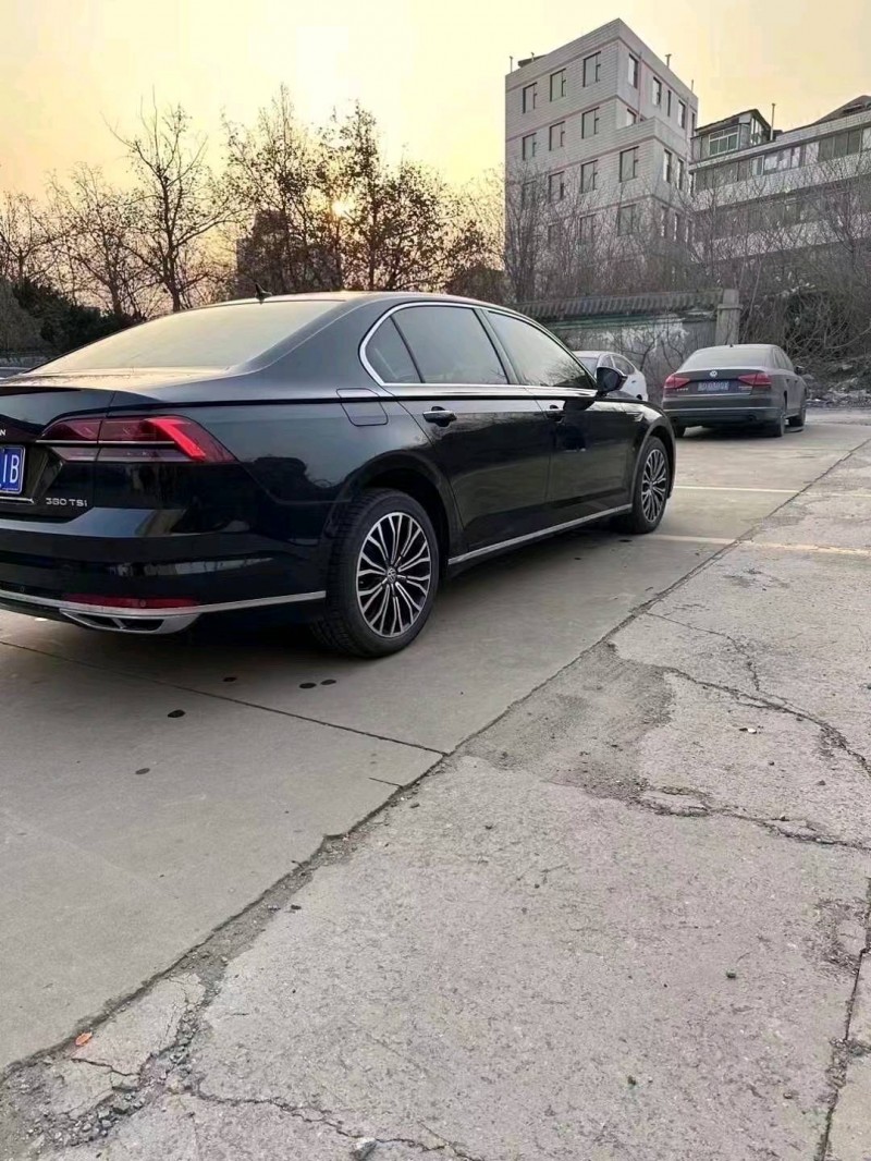 邯郸21年大众途昂7